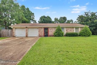 897 Auburn Drive, Biloxi, MS 39532