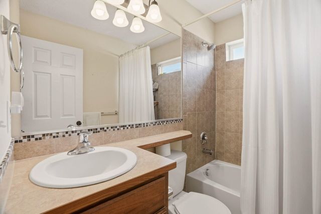 418 E Parker Dr, Colbert, WA 99005