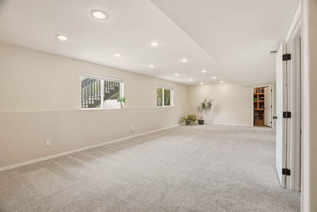 418 E Parker Dr, Colbert, WA 99005