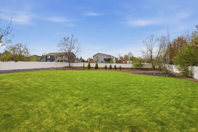 418 E Parker Dr, Colbert, WA 99005