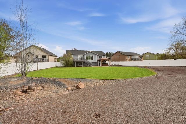 418 E Parker Dr, Colbert, WA 99005