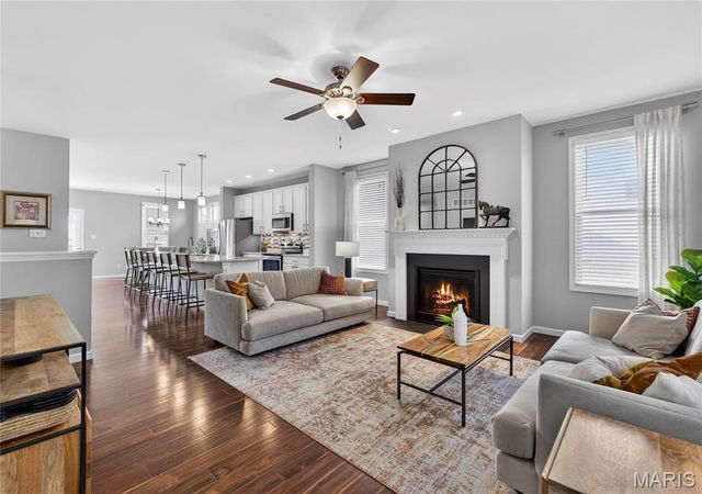 3548 Shire Lane, St Charles, MO 63301