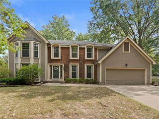 5807 N Cypress Avenue, Kansas City, MO 64119