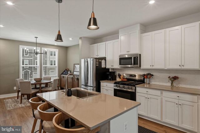 124 CHECKERSPOT WAY, Lake Frederick, VA 22630