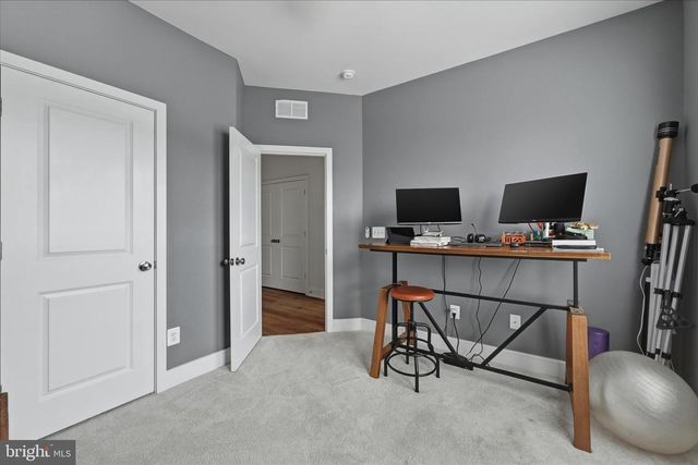 124 CHECKERSPOT WAY, Lake Frederick, VA 22630