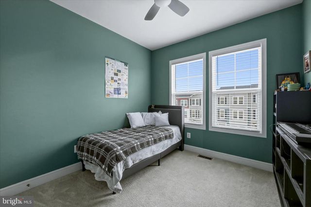 124 CHECKERSPOT WAY, Lake Frederick, VA 22630