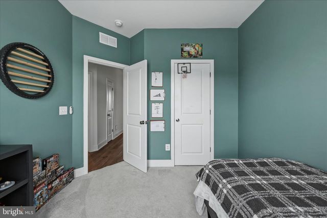 124 CHECKERSPOT WAY, Lake Frederick, VA 22630