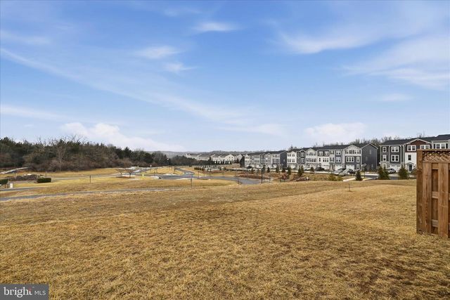 124 CHECKERSPOT WAY, Lake Frederick, VA 22630