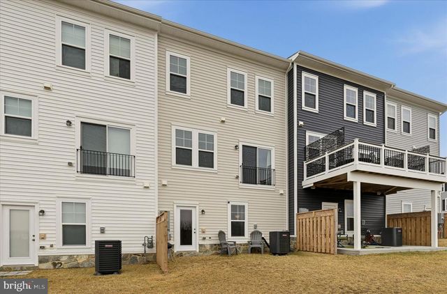 124 CHECKERSPOT WAY, Lake Frederick, VA 22630