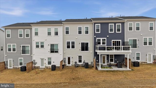124 CHECKERSPOT WAY, Lake Frederick, VA 22630