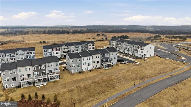 124 CHECKERSPOT WAY, Lake Frederick, VA 22630