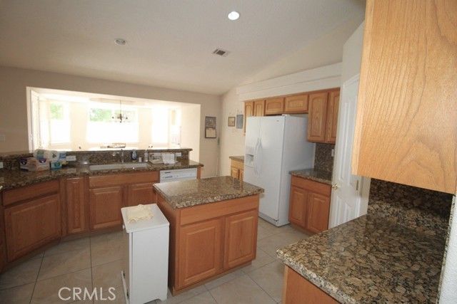 27241 Silver Lakes, Helendale, CA 92342