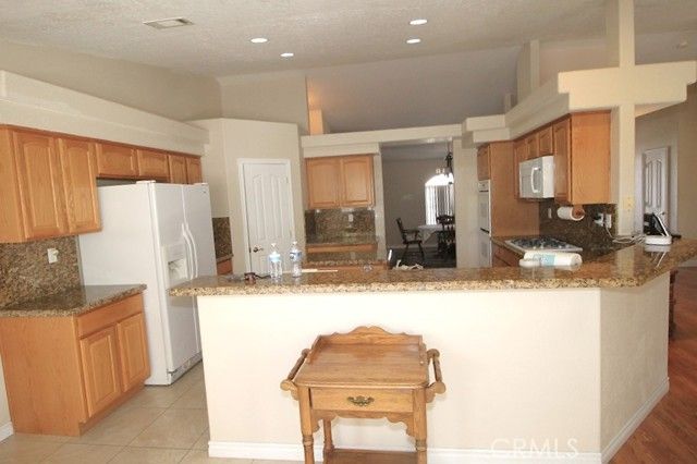 27241 Silver Lakes, Helendale, CA 92342