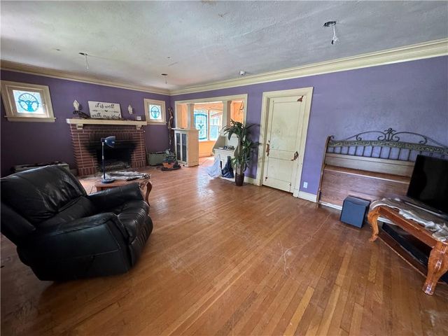 1812 E 135th Street, Grandview, MO 64030