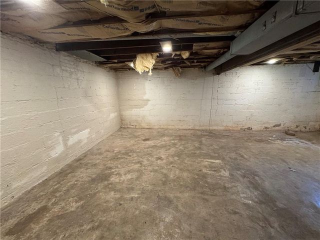 1812 E 135th Street, Grandview, MO 64030