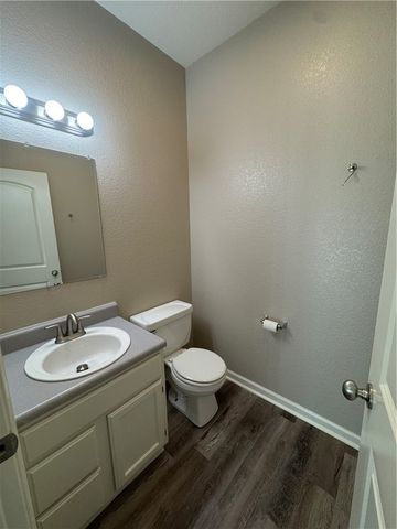 503 N 7Th Street, Rogers, AR 72756