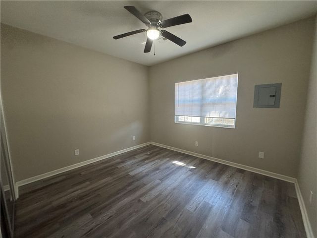 503 N 7Th Street, Rogers, AR 72756