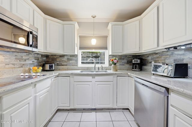 4034 MARIANNA Road, Jacksonville, FL 32217