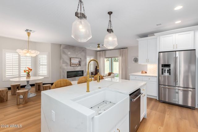 3759 S DEW DROP Lane, Gilbert, AZ 85297