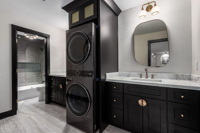 3759 S DEW DROP Lane, Gilbert, AZ 85297