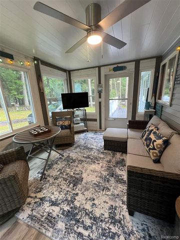 9058 W Chippewa Trail, Shelby, MI 49455