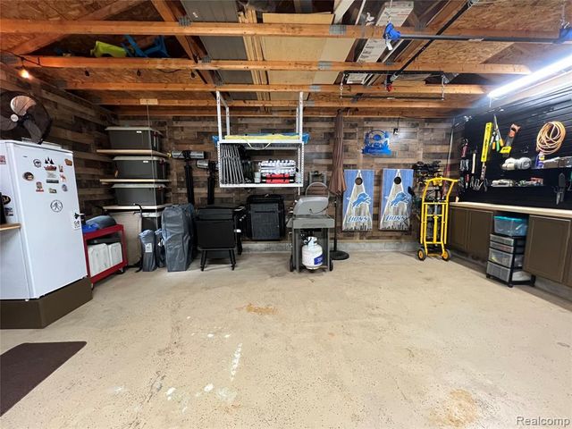 9058 W Chippewa Trail, Shelby, MI 49455