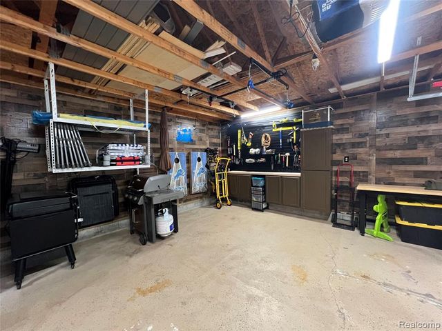 9058 W Chippewa Trail, Shelby, MI 49455