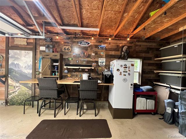 9058 W Chippewa Trail, Shelby, MI 49455