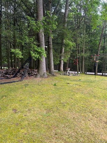 9058 W Chippewa Trail, Shelby, MI 49455
