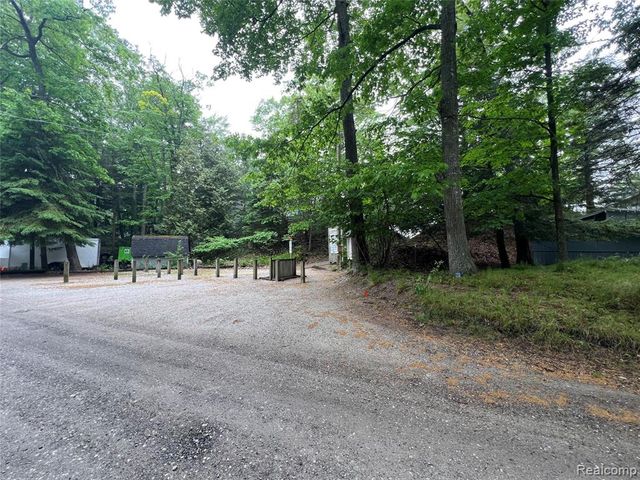 9058 W Chippewa Trail, Shelby, MI 49455