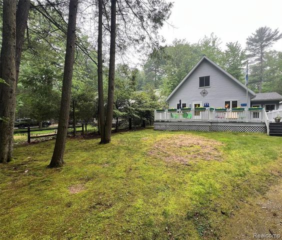 9058 W Chippewa Trail, Shelby, MI 49455