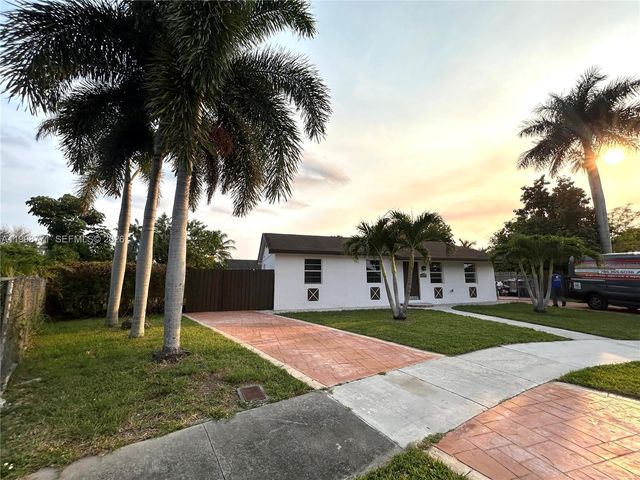 1666 SW 3rd Ct, Homestead, FL 33030