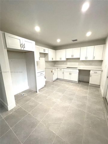 1666 SW 3rd Ct, Homestead, FL 33030