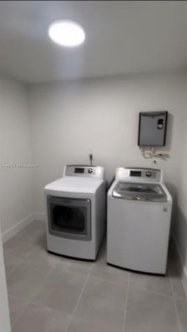 1666 SW 3rd Ct, Homestead, FL 33030