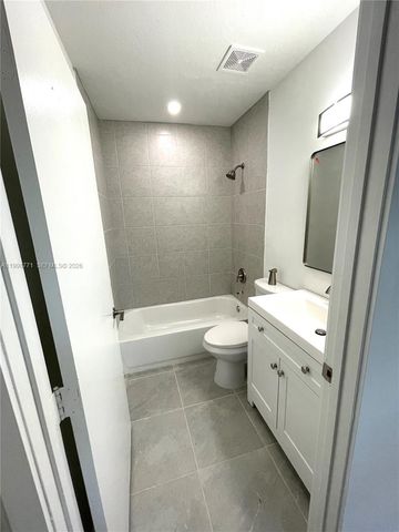 1666 SW 3rd Ct, Homestead, FL 33030