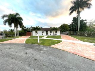 1666 SW 3rd Ct, Homestead, FL 33030