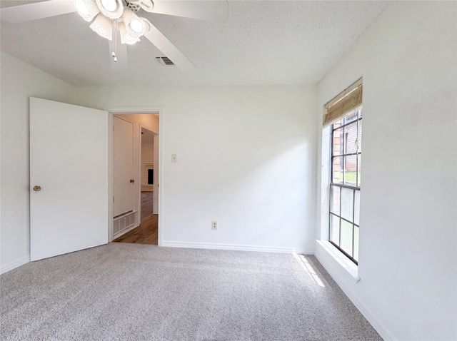 5719 Stage Line Drive, Arlington, TX 76017