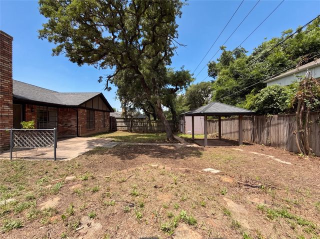 5719 Stage Line Drive, Arlington, TX 76017