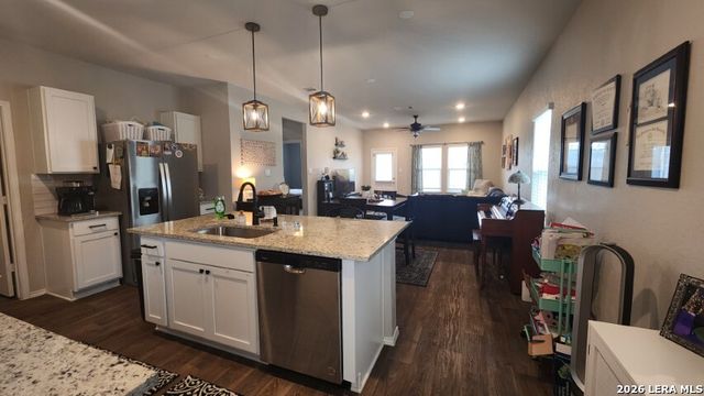 1275 Yellow Warbler Run, San Antonio, TX 78253