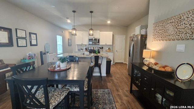1275 Yellow Warbler Run, San Antonio, TX 78253