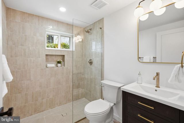 2713 NAVARRE DR, Chevy Chase, MD 20815