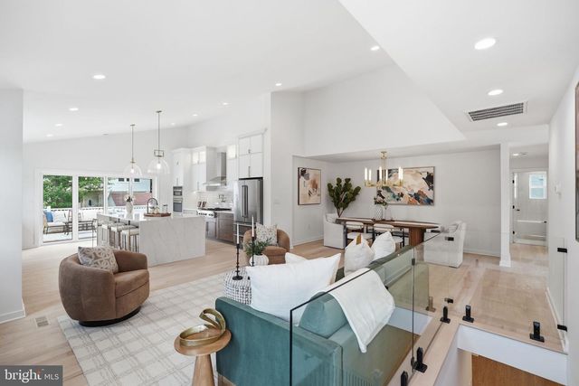2713 NAVARRE DR, Chevy Chase, MD 20815