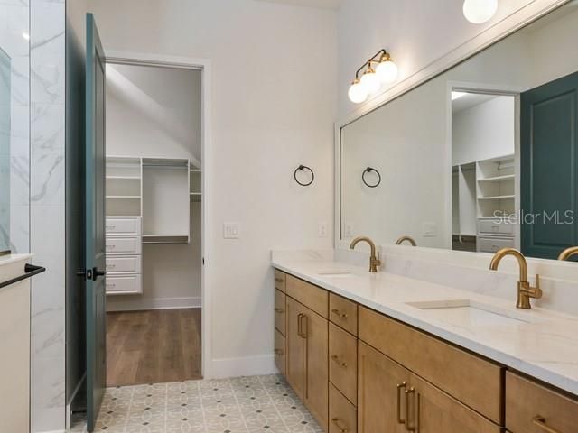 1104 W OHIO AVENUE, Tampa, FL 33603