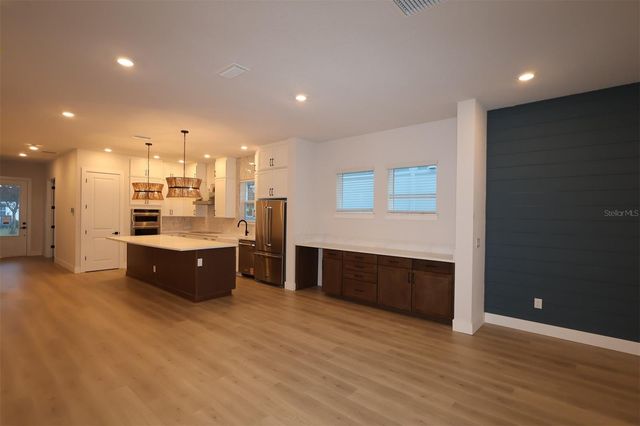 1104 W OHIO AVENUE, Tampa, FL 33603