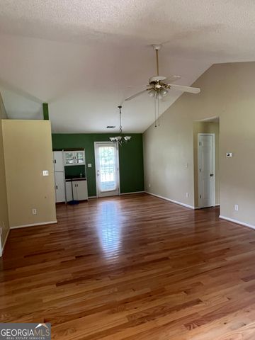 113 Hoyt Road, Milner, GA 30257