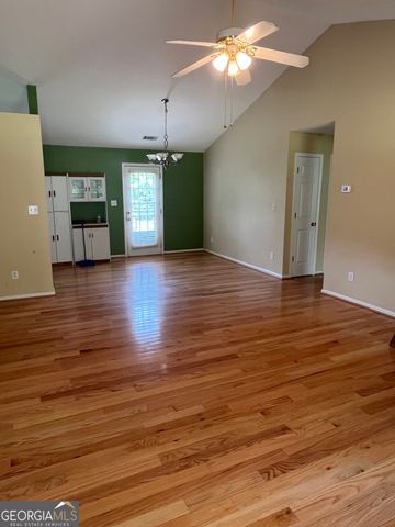 113 Hoyt Road, Milner, GA 30257