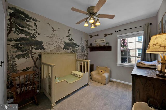 2465 WINDBREAK DR, Alexandria, VA 22306