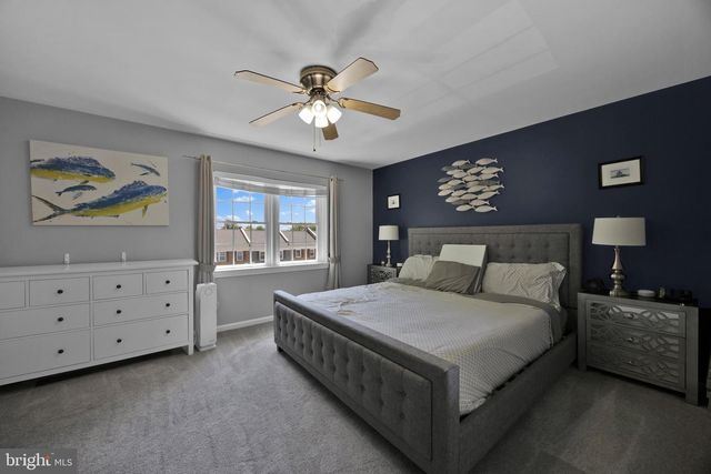 2465 WINDBREAK DR, Alexandria, VA 22306