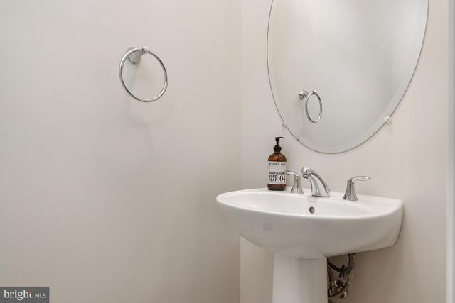 8631 SAINT ANTHONY DR, Severn, MD 21144