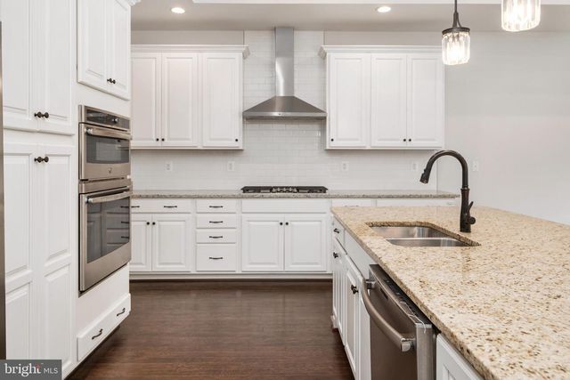 8631 SAINT ANTHONY DR, Severn, MD 21144